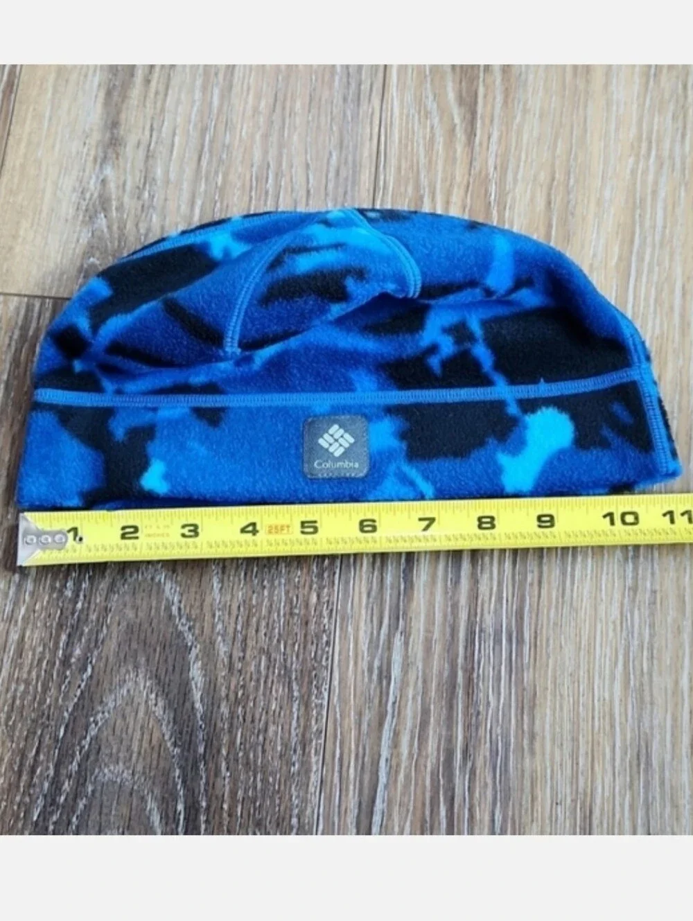 NWOT Columbia Blue Black Camo Beanie